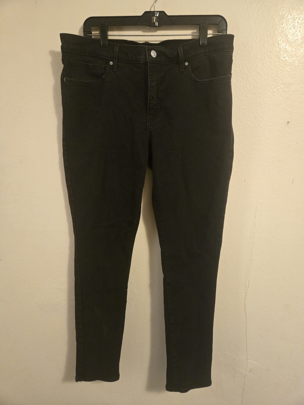 Black Women’s Levi Jeans